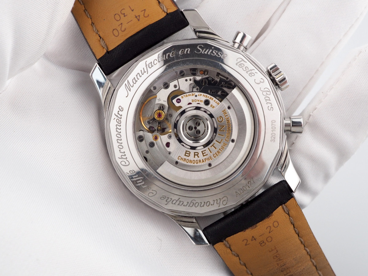 Швейцарские часы Breitling Navitimer 1 B01 Chronograph