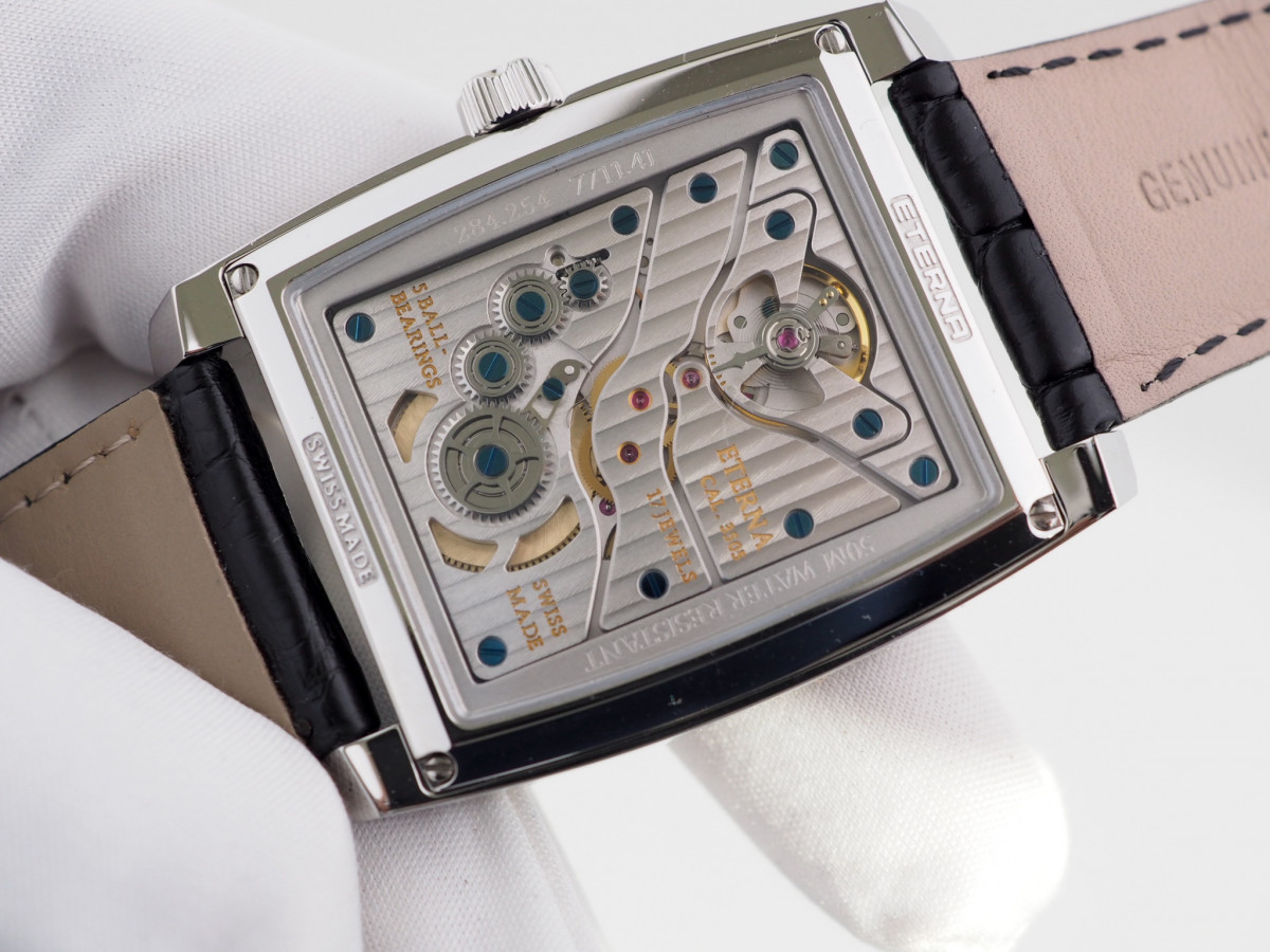 Швейцарський годинник Eterna Madison Three-Hands Spherodrive