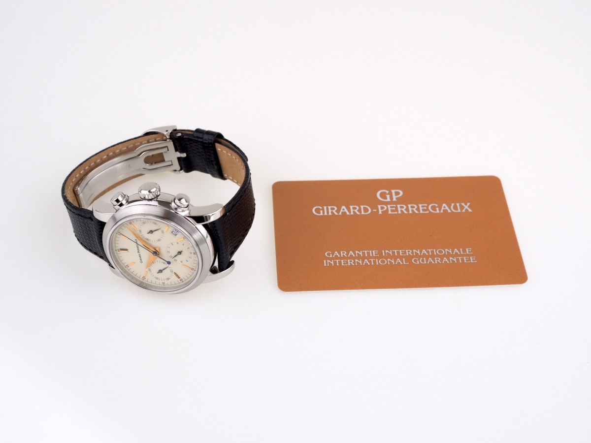 Швейцарские часы Girard Perregaux Ferrari Chronograph