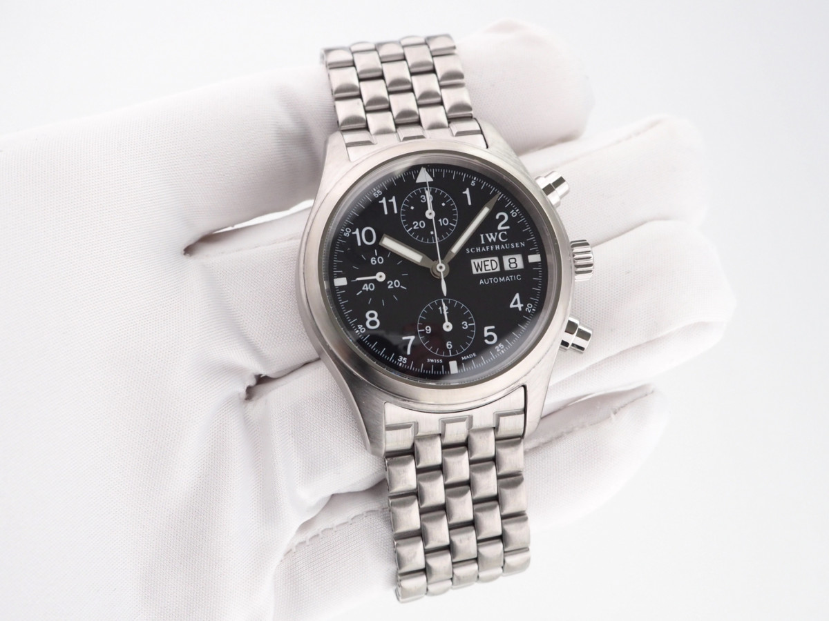 Швейцарские часы IWC Pilot Spitfire Chronograph