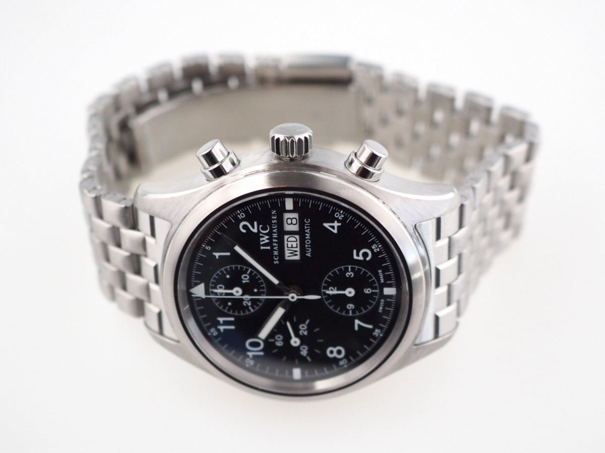 Швейцарские часы IWC Pilot Spitfire Chronograph