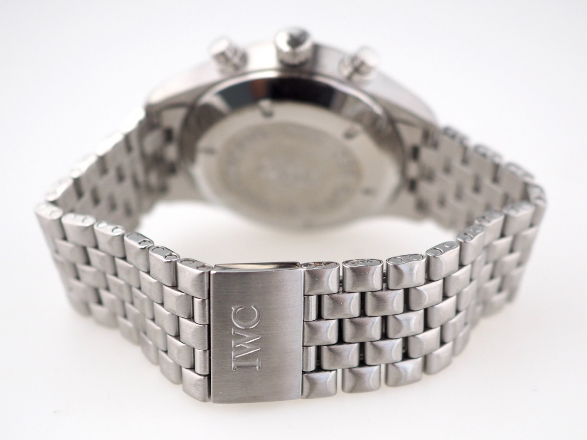 Швейцарские часы IWC Pilot Spitfire Chronograph