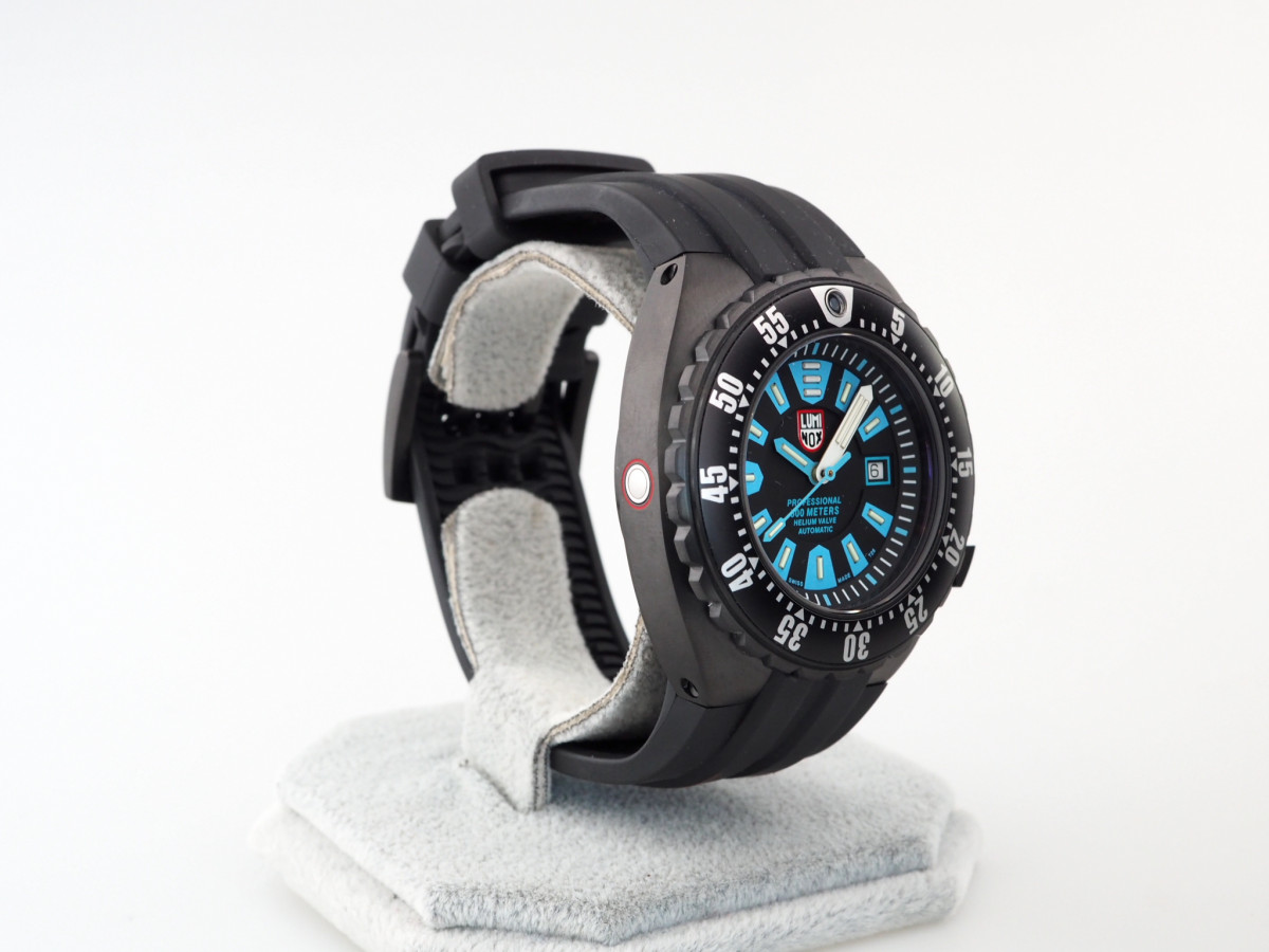 Швейцарские часы Luminox Deep Dive