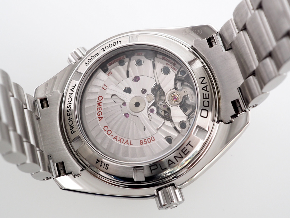 Swiss watch Omega Seamaster Planet Ocean 600M Co-Axial