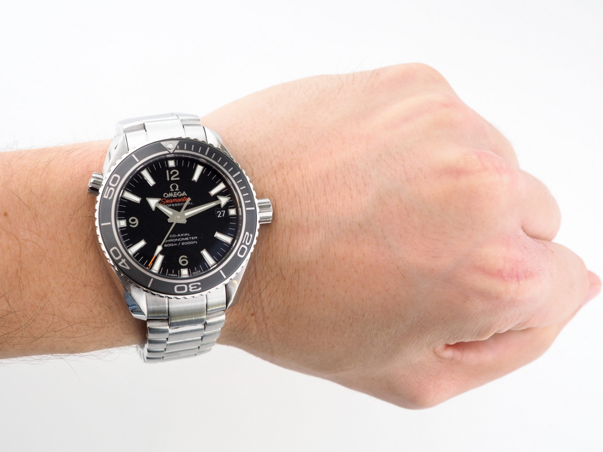 Swiss watch Omega Seamaster Planet Ocean 600M Co-Axial