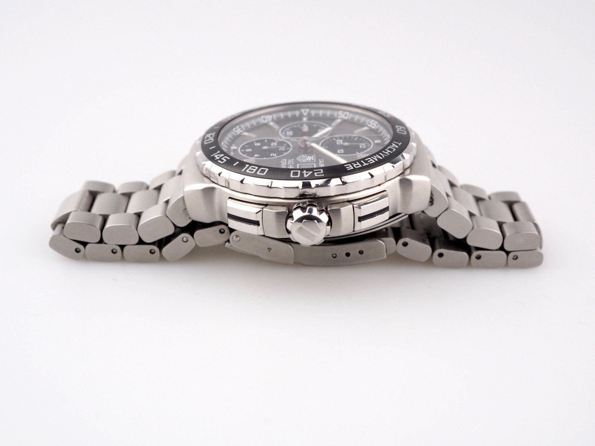 Швейцарський годинник TAG Heuer Formula 1 Calibre 16 Chronograph