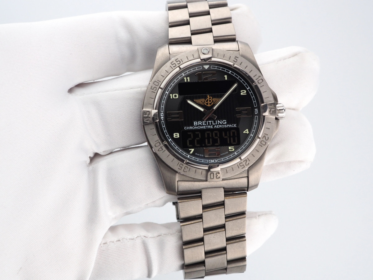 Швейцарський годинник Breitling Aerospace