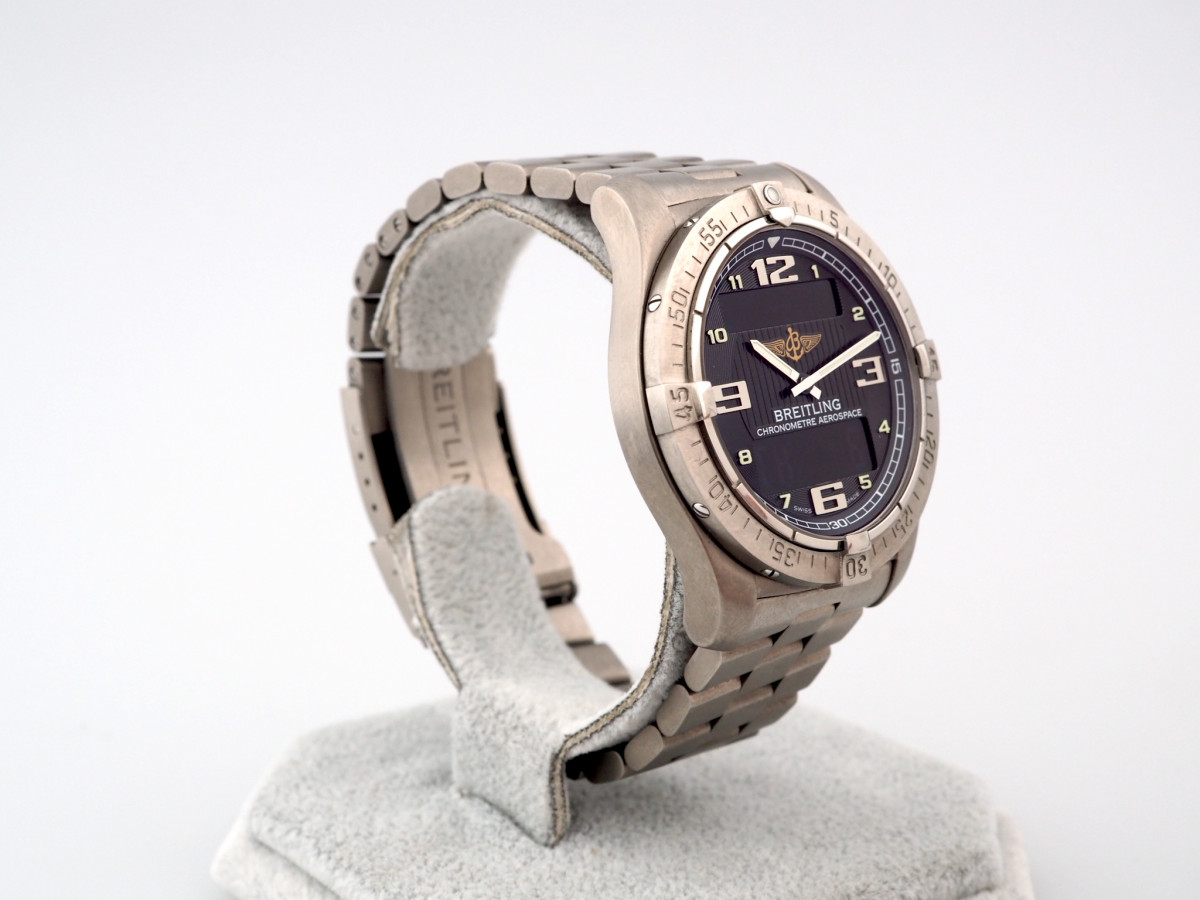 Швейцарський годинник Breitling Aerospace