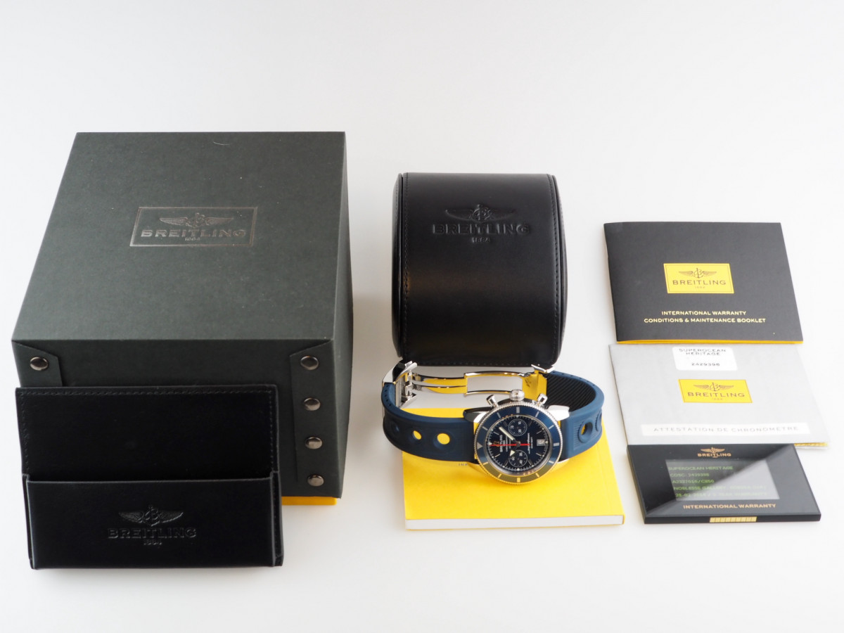 Швейцарський годинник Breitling Superocean Heritage Chronograph