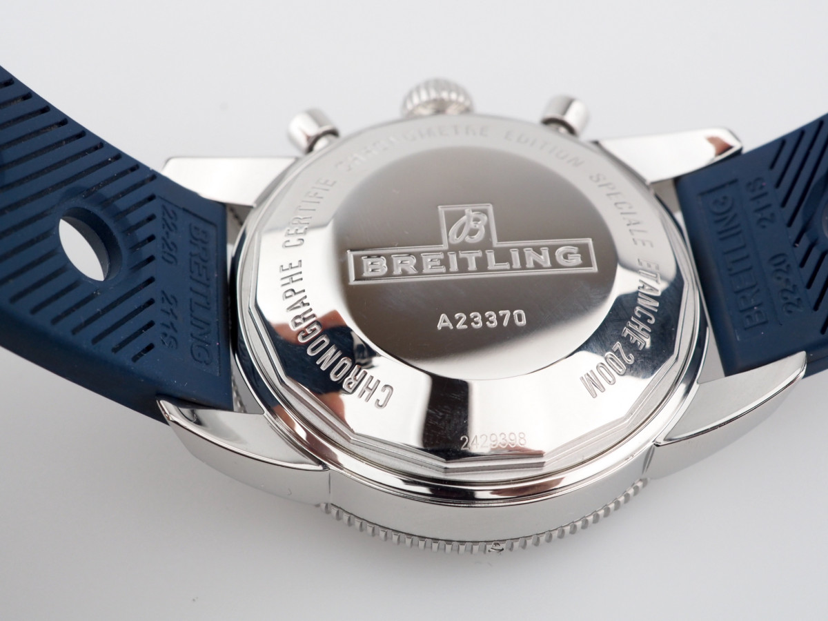 Швейцарський годинник Breitling Superocean Heritage Chronograph