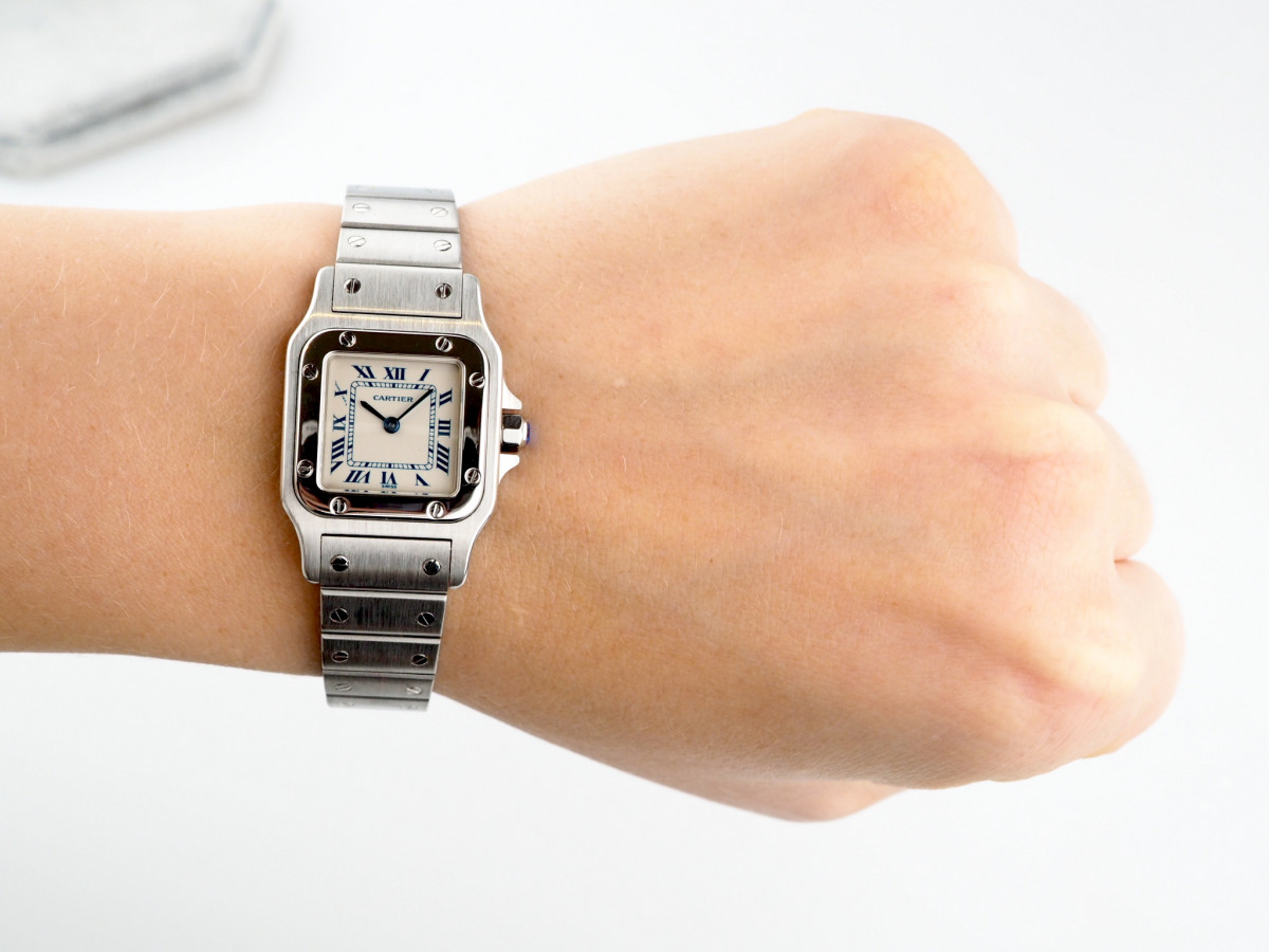 Швейцарський годинник Cartier Santos De Cartier Galbee