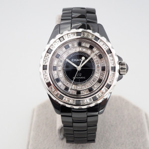 Швейцарские часы Chanel J12