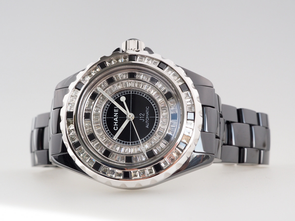 Швейцарские часы Chanel J12