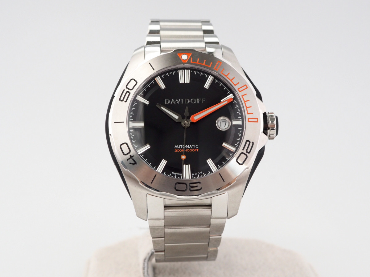 Швейцарские часы Davidoff Velocity Diver Black Dial
