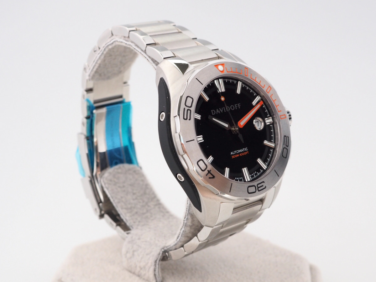 Швейцарские часы Davidoff Velocity Diver Black Dial