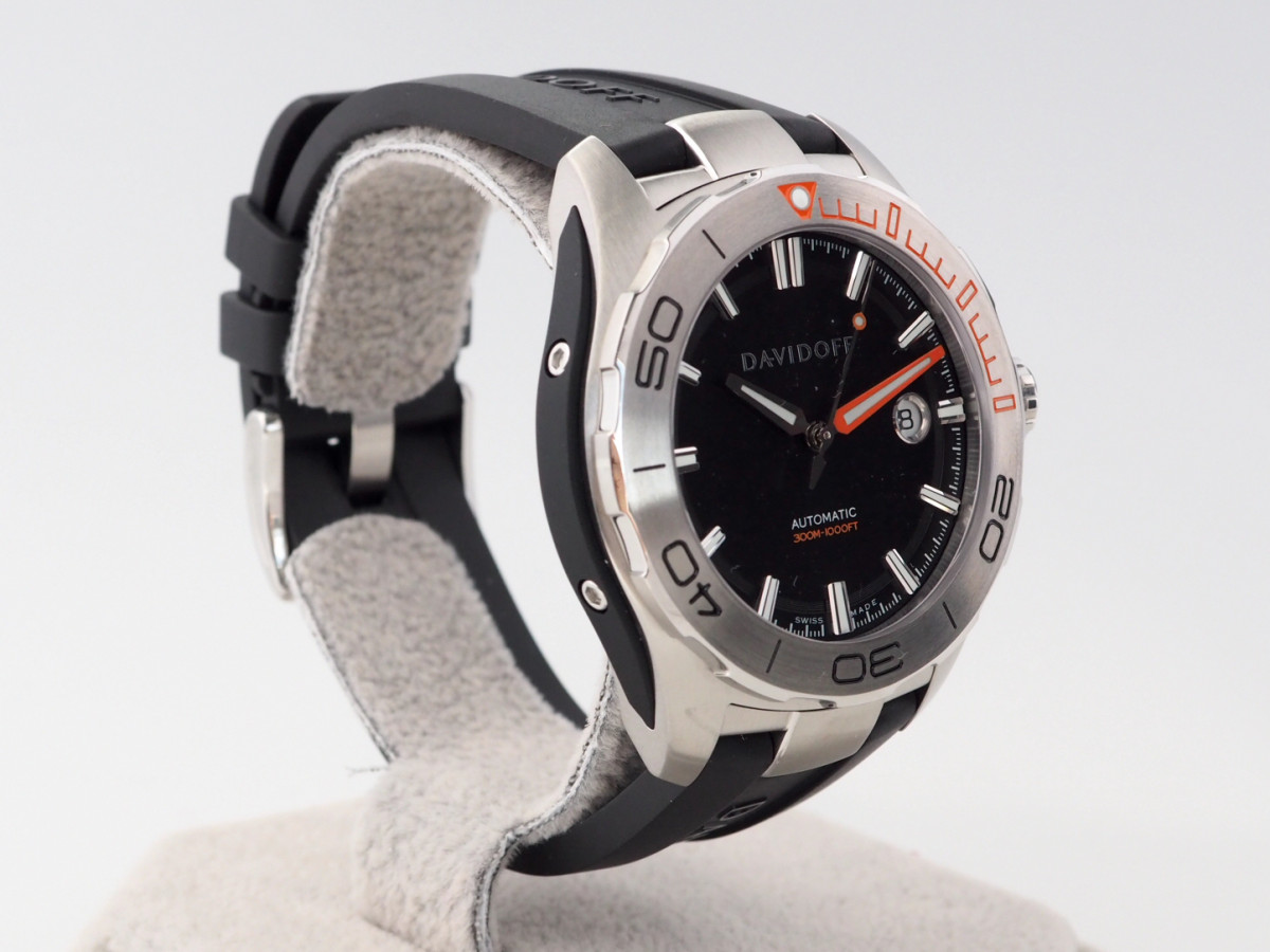 Швейцарские часы Davidoff Velocity Diver Black Dial Rubber Strap