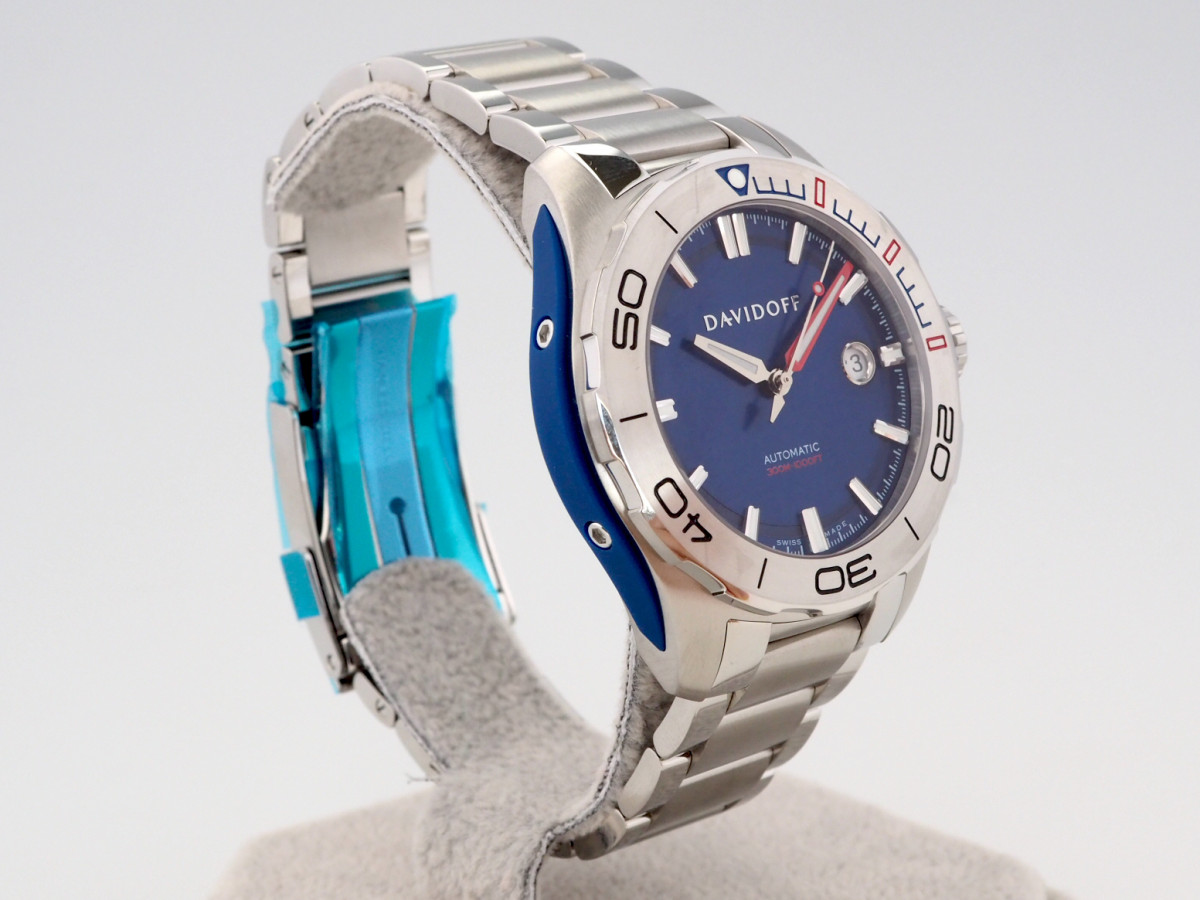 Швейцарские часы Davidoff Velocity Diver Blue Dial