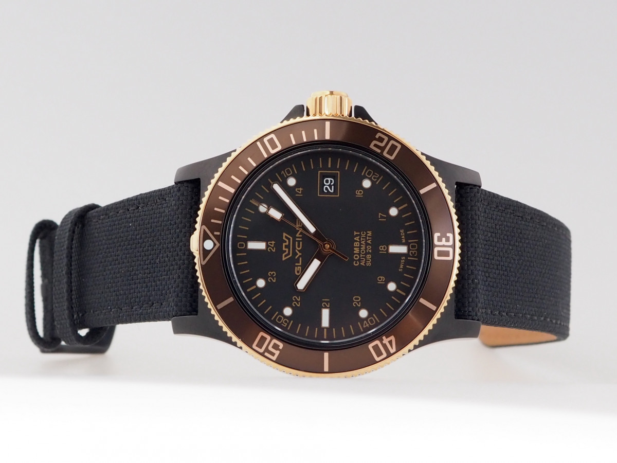 Швейцарские часы Glycine Combat SUB Golden Eye