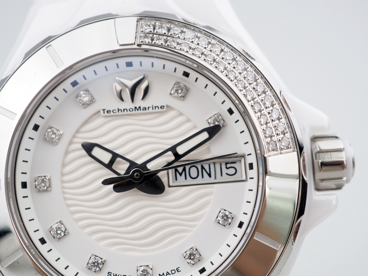 Швейцарские часы Technomarine Cruise White Diamonds