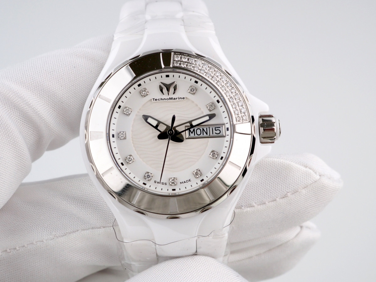 Швейцарские часы Technomarine Cruise White Diamonds