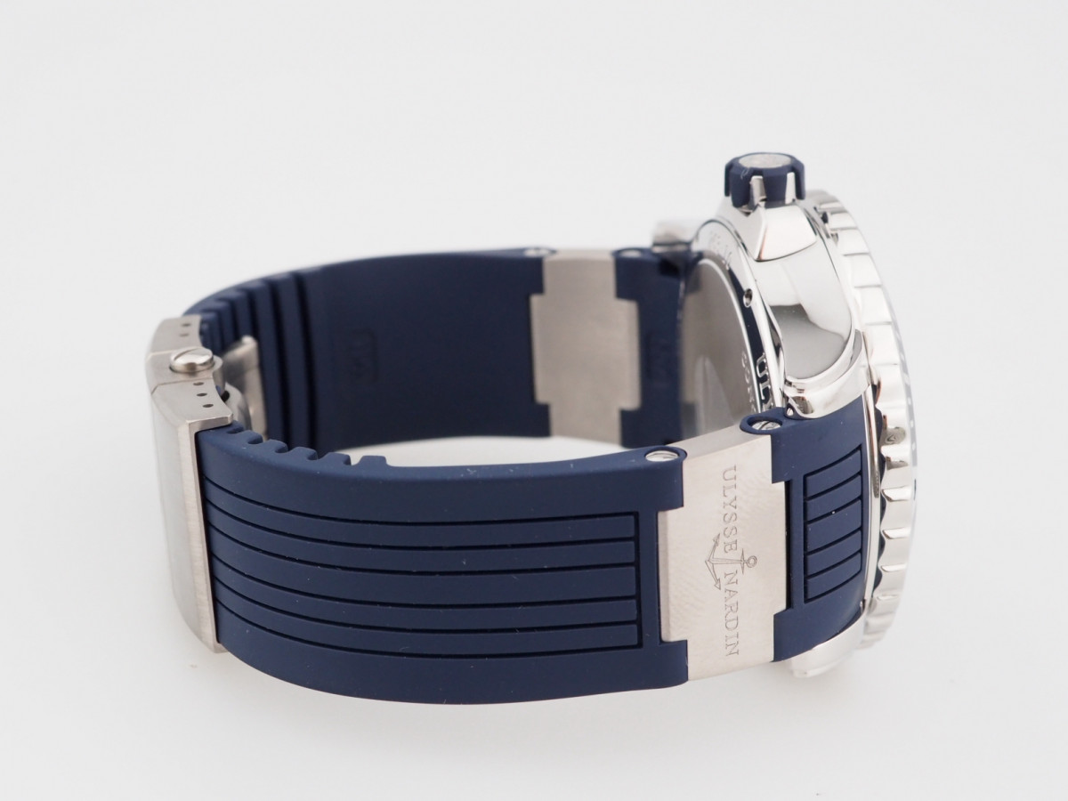 Швейцарские часы Ulysse Nardin Maxi Marine Diver