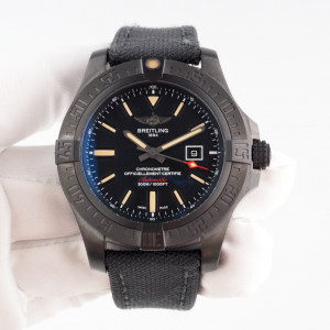 Швейцарський годинник Breitling Avenger Blackbird
