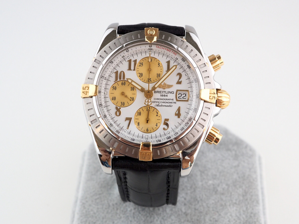 Швейцарський годинник Breitling Chronomat Evolution