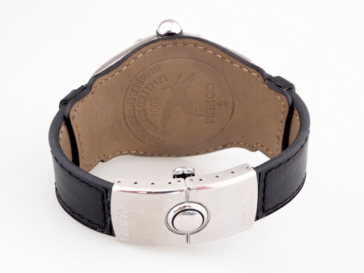 Швейцарський годинник Bubble Shark Dive Bomber Limited