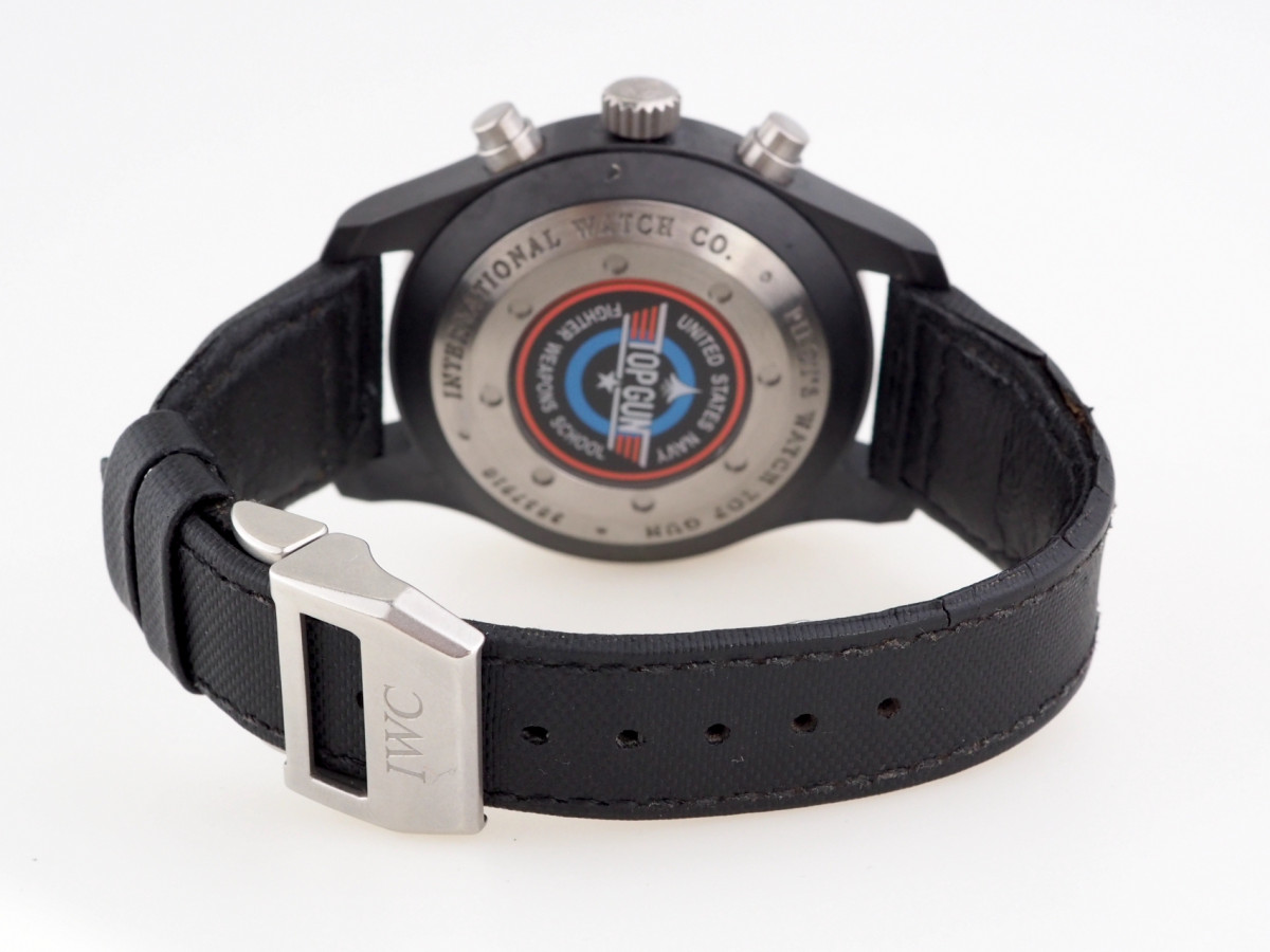 Швейцарские часы IWC Pilot Top Gun Ceramic Chronograph