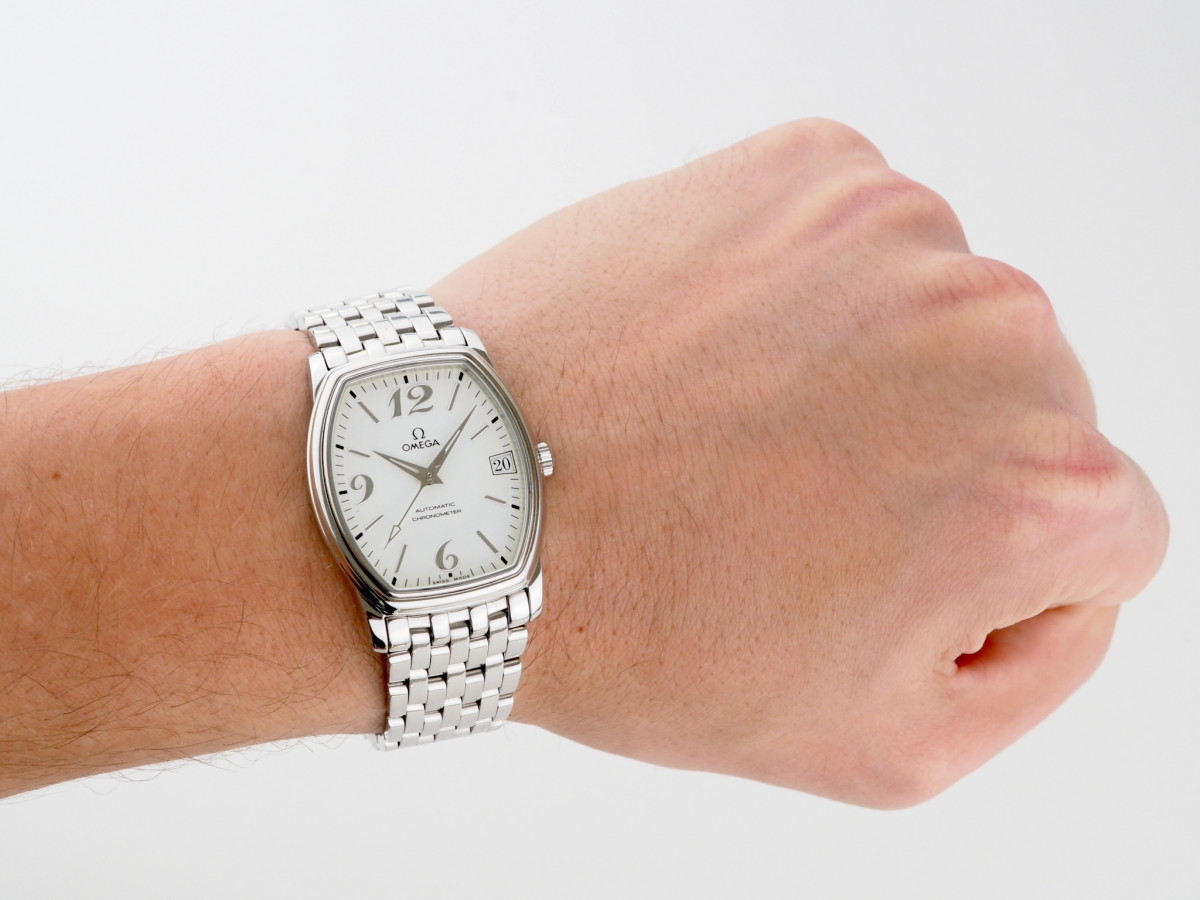 Swiss watch Omega De Ville Prestige Tonneau