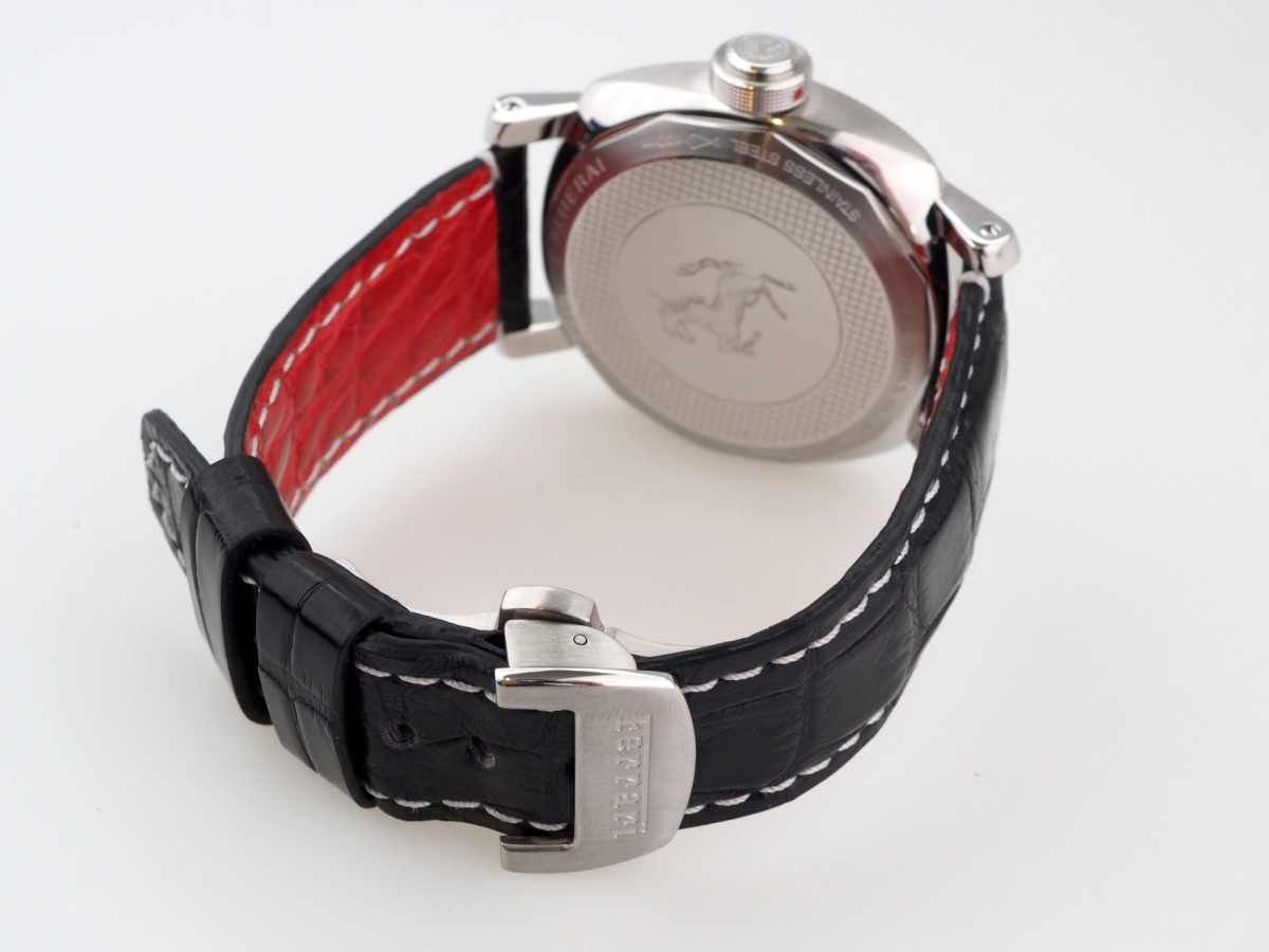 Швейцарские часы Panerai Ferrari Granturismo