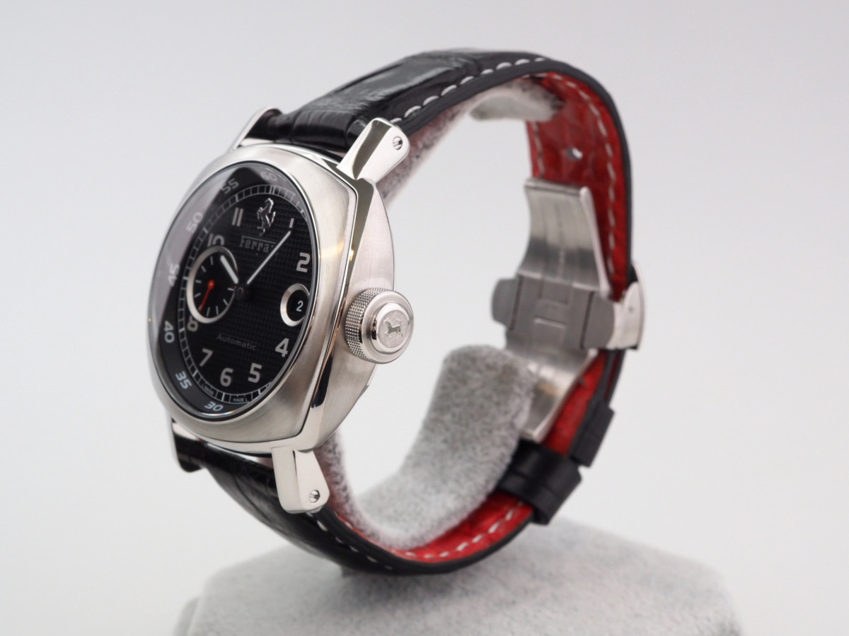 Швейцарские часы Panerai Ferrari Granturismo