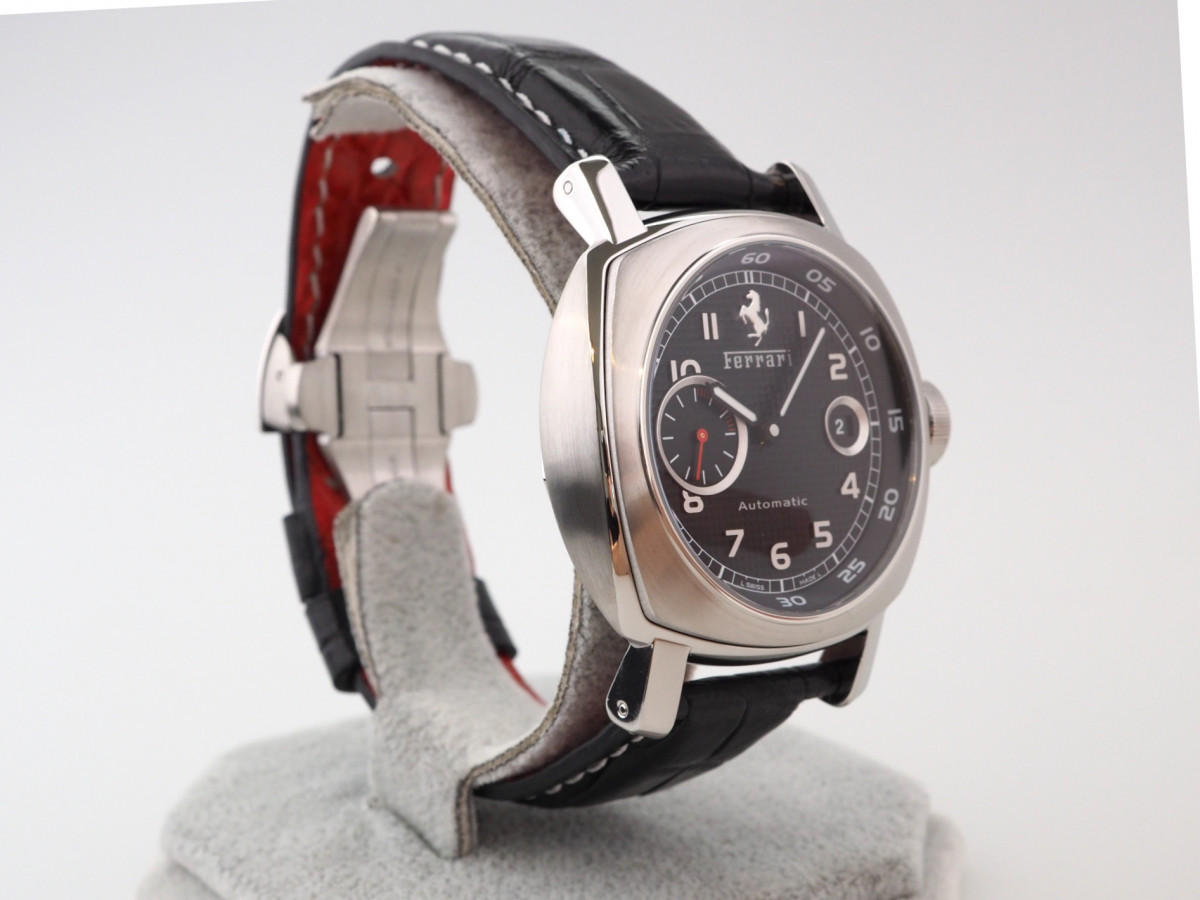 Швейцарские часы Panerai Ferrari Granturismo