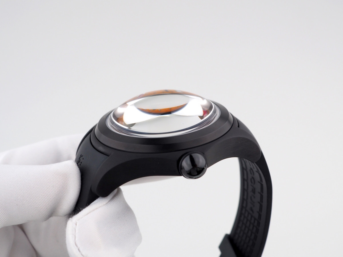 Швейцарський годинник Corum Bubble 47 Tiger