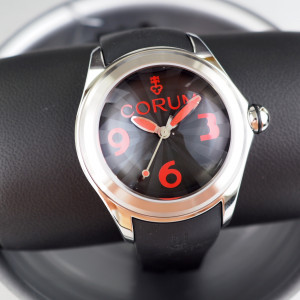 Швейцарський годинник Corum bubble Luminova