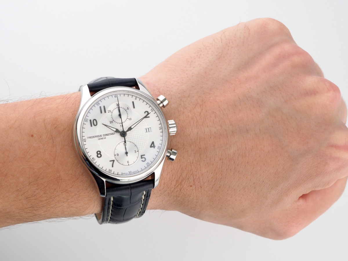 Швейцарський годинник Frederique Constant Runabout Chronograph