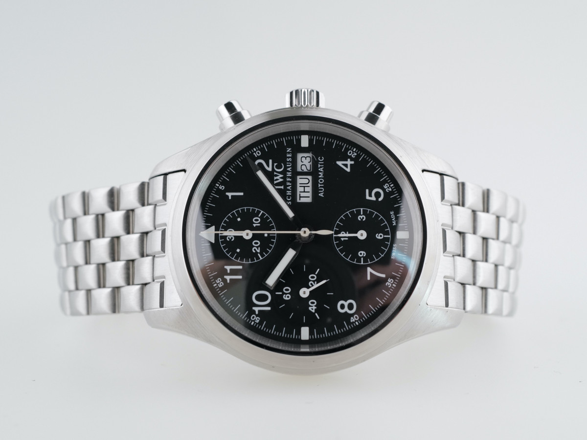 Швейцарские часы IWC Pilot Spitfire Chronograph