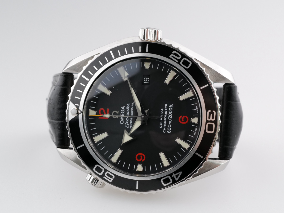 Swiss watch Omega Seamaster Planet Ocean 600M Co-Axial