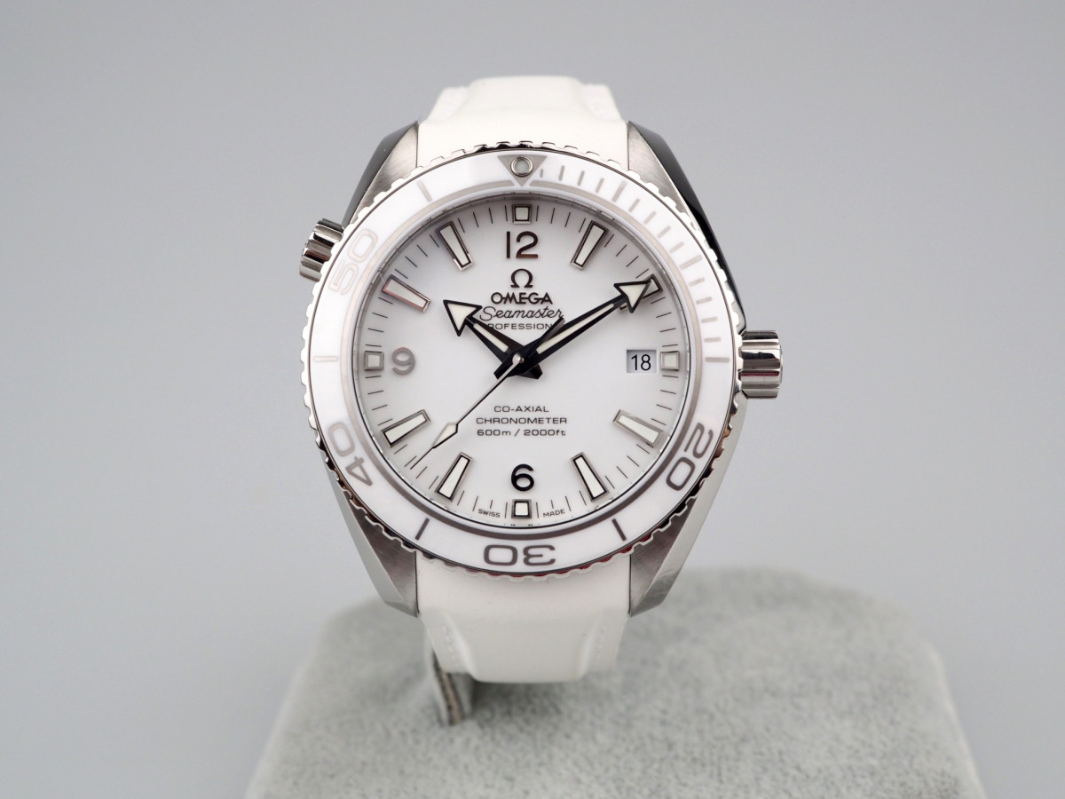 Swiss watch Omega Seamaster Planet Ocean Co Axial White