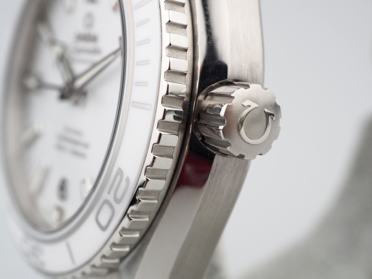 Swiss watch Omega Seamaster Planet Ocean Co Axial White