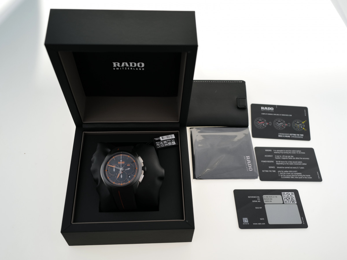 Швейцарський годинник Rado Hyperchrome XXL Chronograph