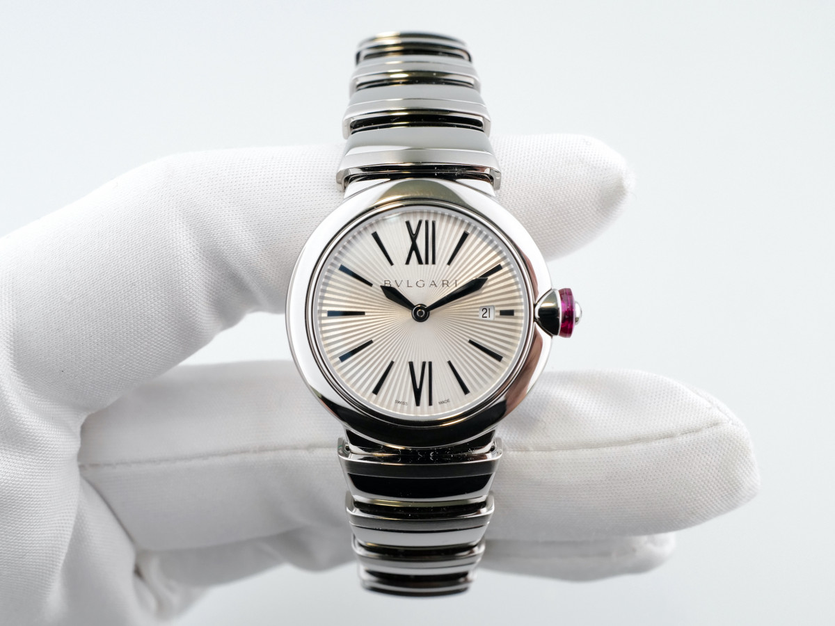 Швейцарський годинник Bulgari Lucea