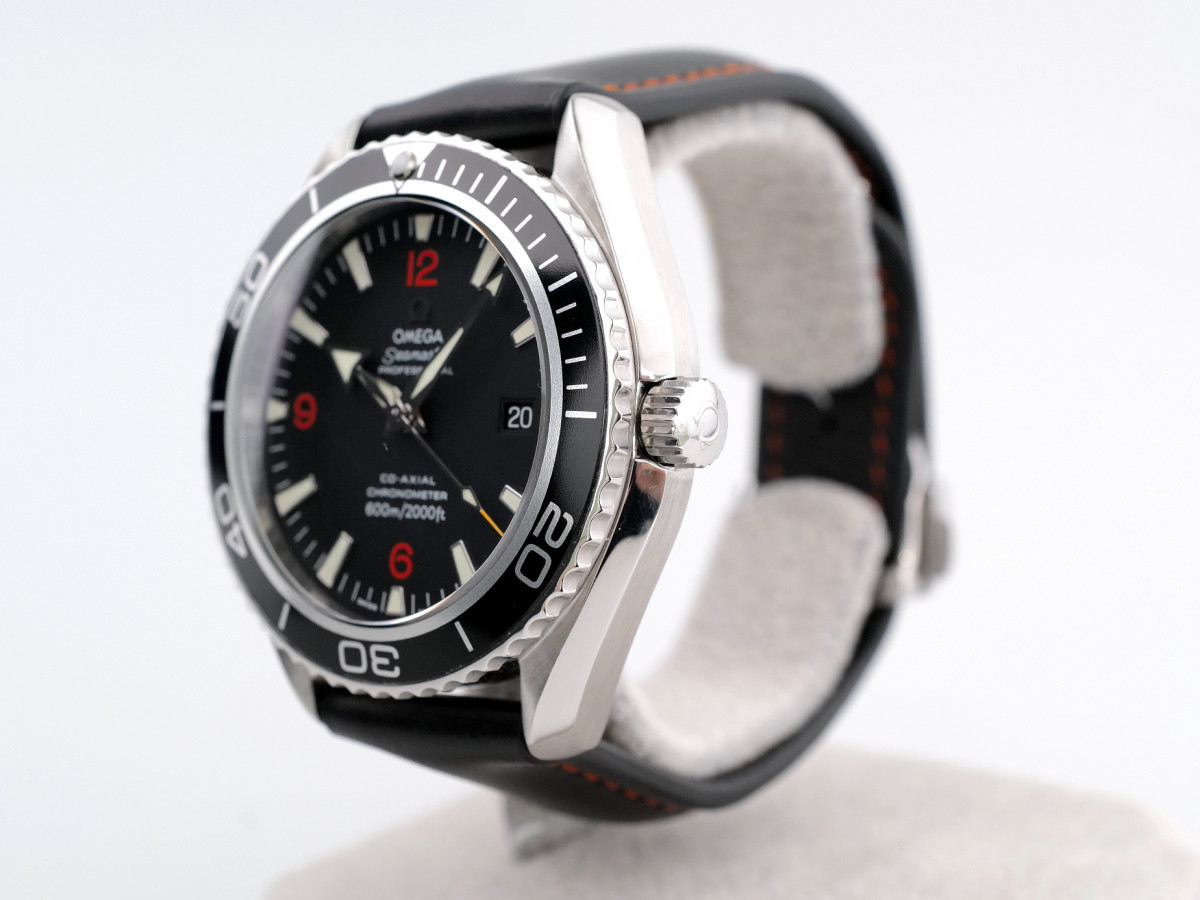 Swiss watch Omega Seamaster Planet Ocean 600M Co-Axial