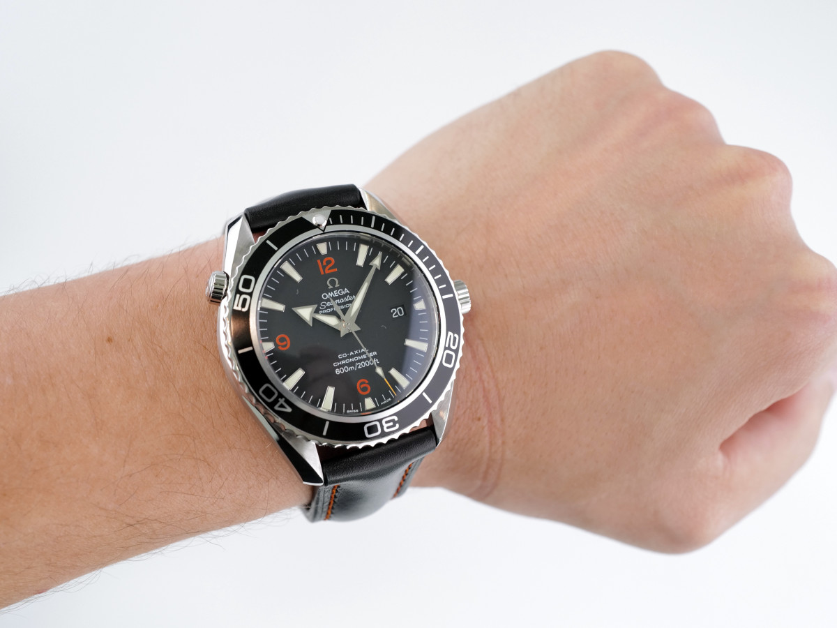Swiss watch Omega Seamaster Planet Ocean 600M Co-Axial