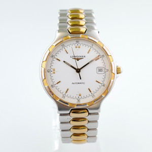 Швейцарський годинник Longines Conquest