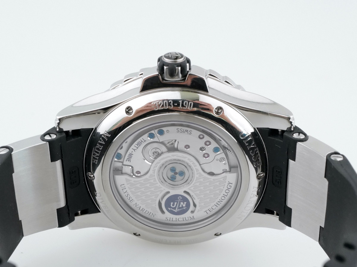 Швейцарський годинник Ulysse Nardin Diver Lady