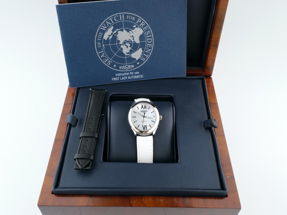 Швейцарские часы Vulcain First Lady Automatic