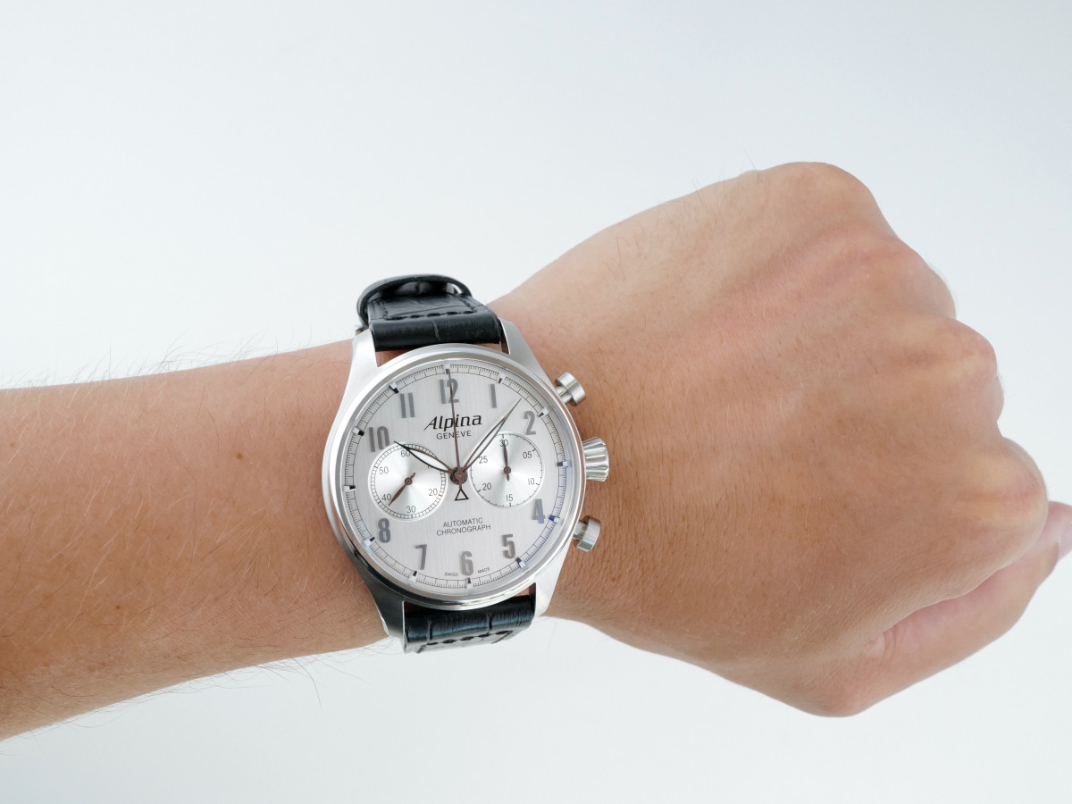 Швейцарские часы Alpina Startimer Chronograph