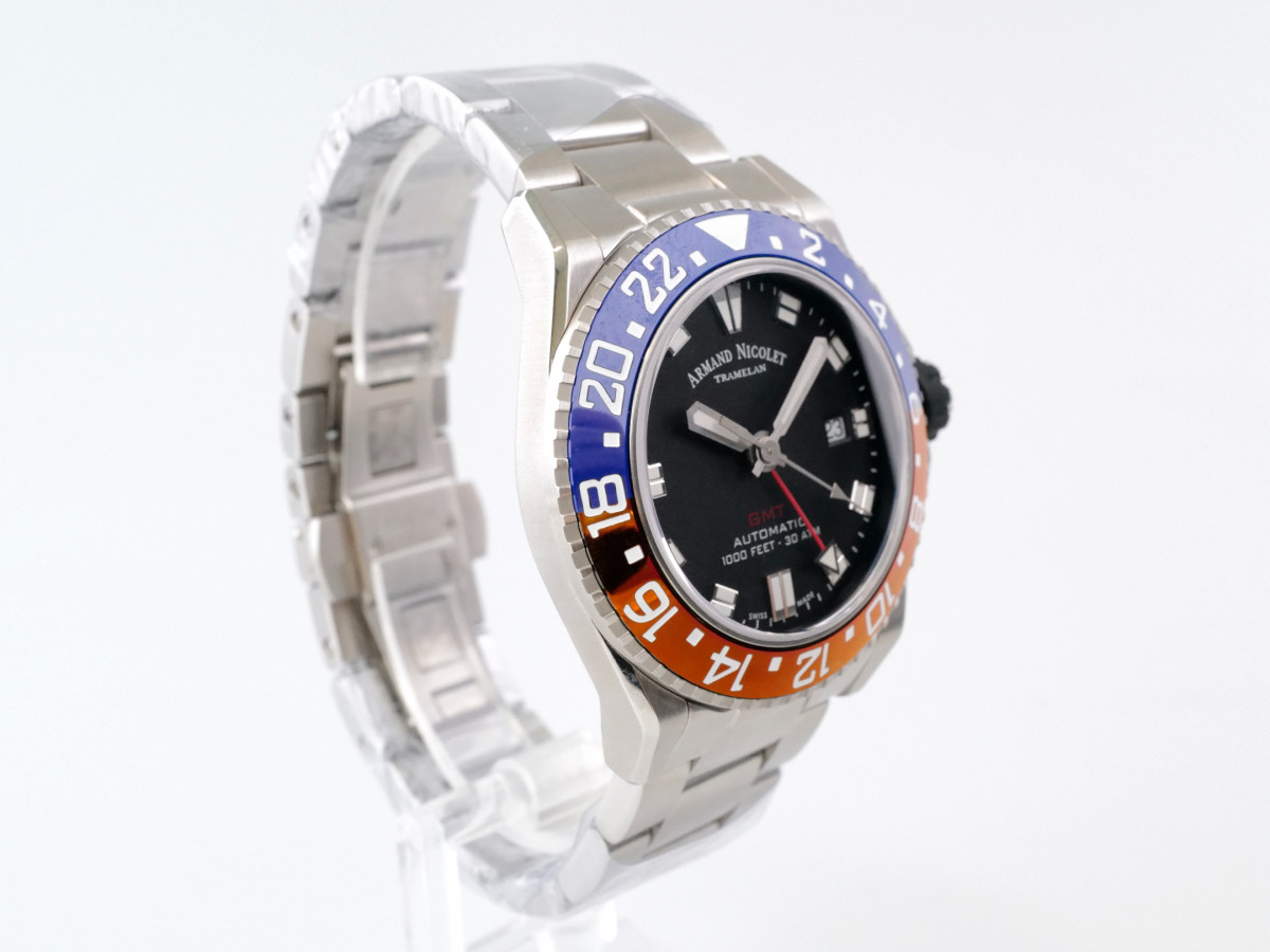 Швейцарские часы Armand Nicolet JS9 GMT Diver