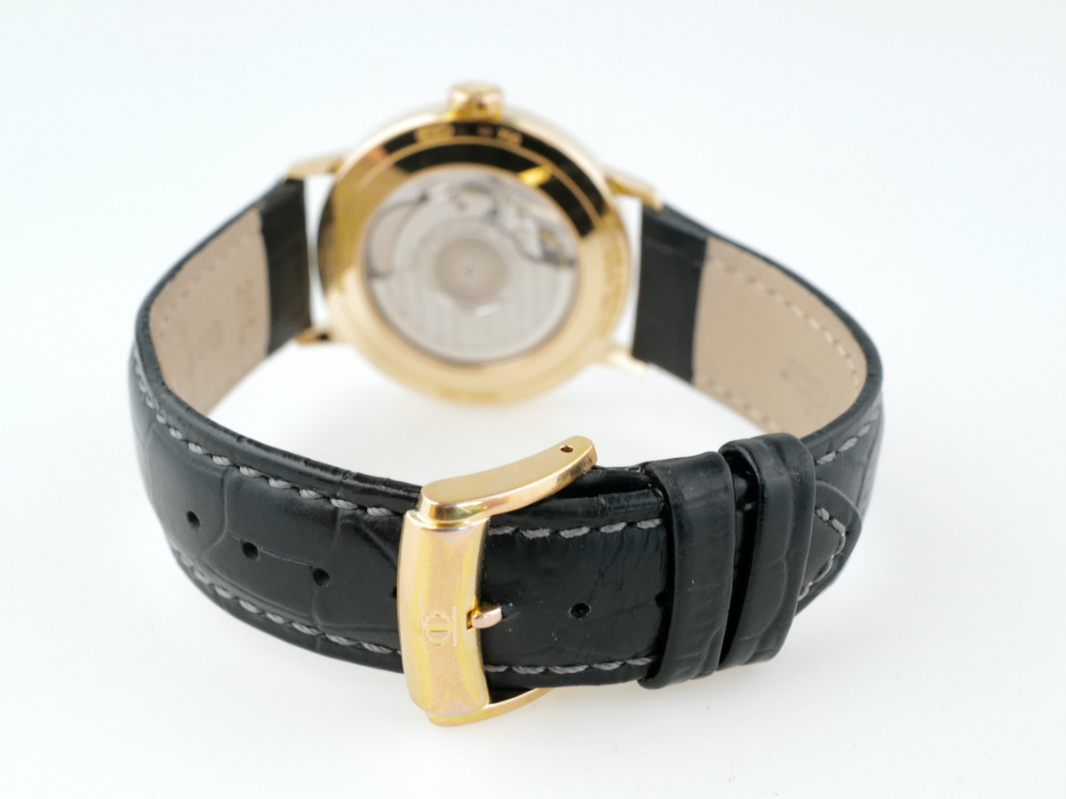 Швейцарские часы Baume & Mercier Classima Executives